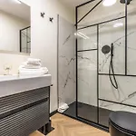 Luxury - Tentazioni Nascoste *