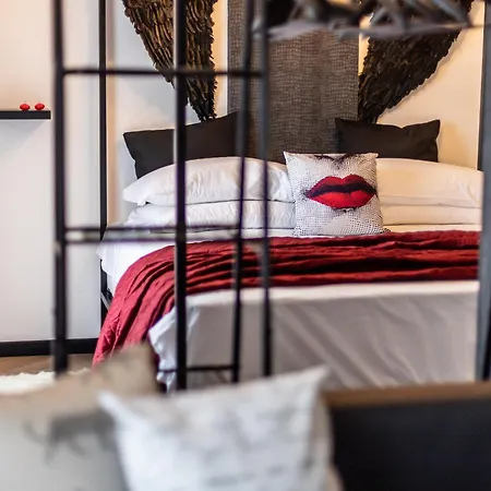 Luxury - Tentazioni Nascoste Apartamento *
